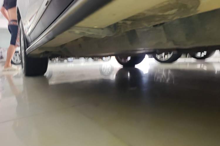 Used Haval H8 2017 2.0T Gasoline Two-Wheel Drive Smart Edition Left Side Sill