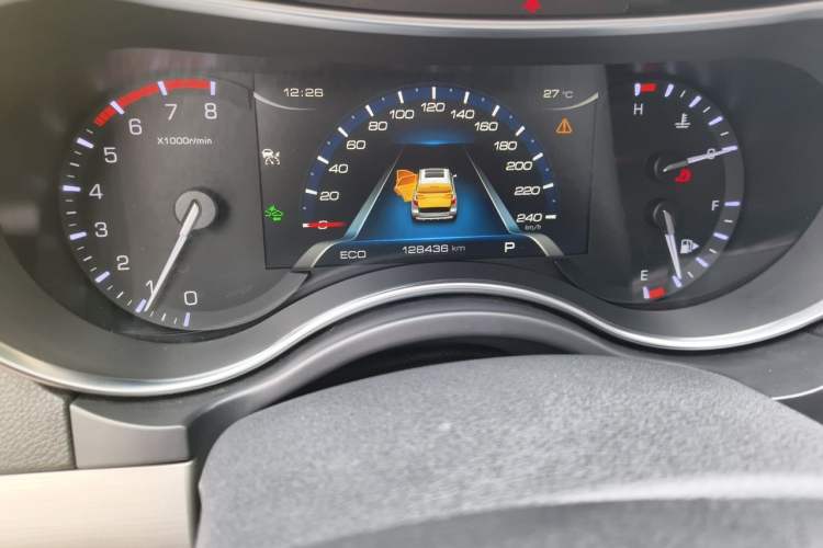 Used Haval H8 2017 2.0T Gasoline 4x4 Smart Enjoyment Version Odometer Close Up