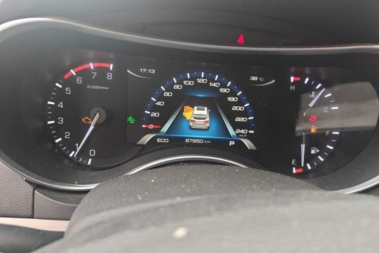 Used Haval H8 2017 2.0T Gasoline 4x4 Smart Enjoyment Version Odometer Close Up