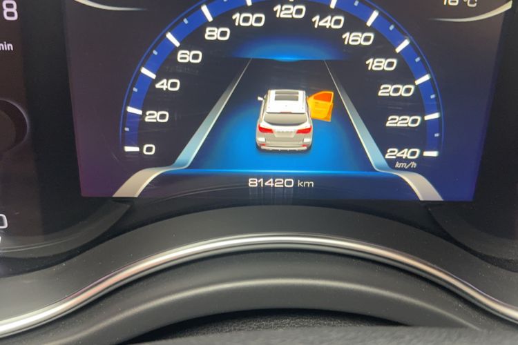 Used Haval H8 2017 2.0T Gasoline 4x4 Enjoyment Model Odometer Close Up