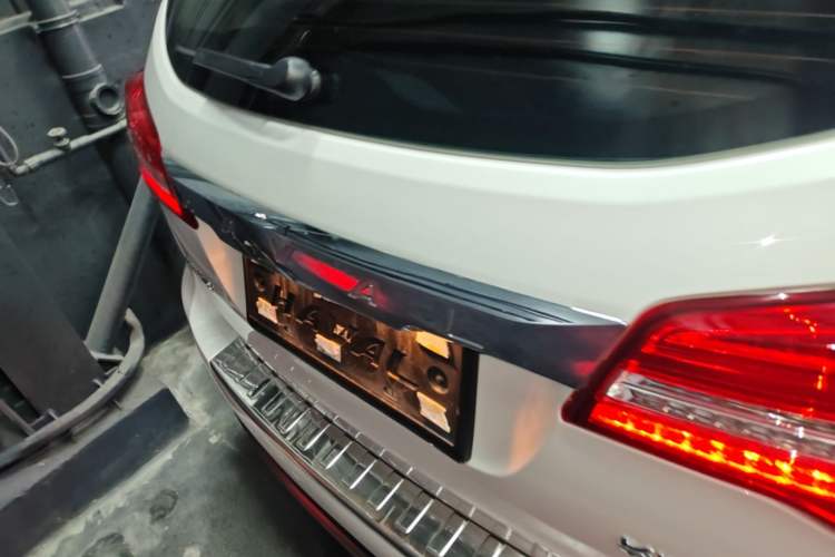 Used Haval H8 2017 2.0T Gasoline 4x4 Enjoyment Model Rear