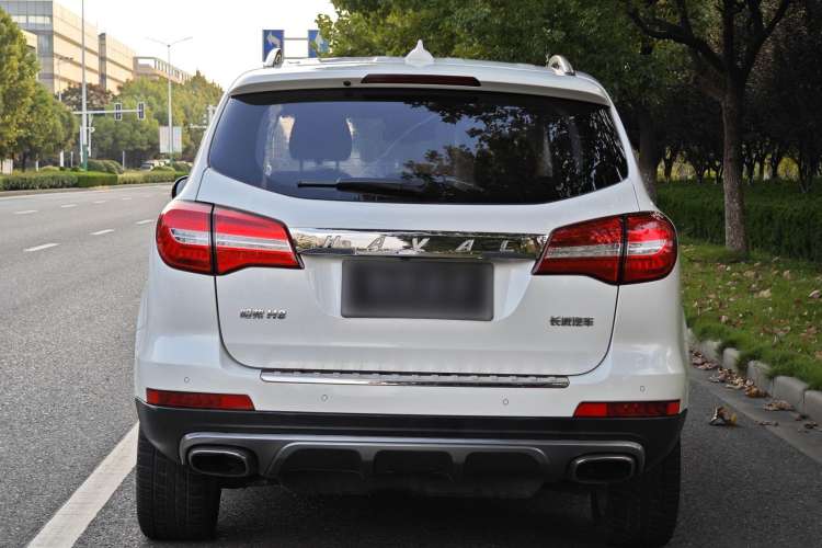 Used Haval H8 2017 2.0T Gasoline Two-Wheel Drive Smart Edition Rear