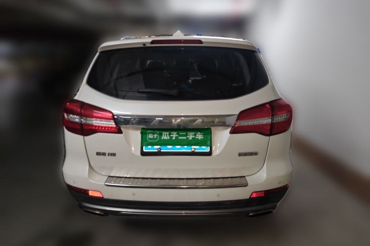 Used Haval H8 2017 2.0T Gasoline Two-Wheel Drive Smart Edition Rear