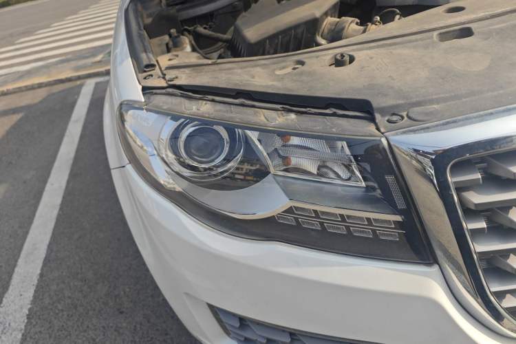 Used Haval H8 2017 2.0T Gasoline 4x4 Smart Enjoyment Version Right Front Headlight