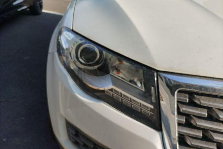 Used Haval H8 2017 2.0T Gasoline 4x4 Smart Enjoyment Version Right Front Headlight