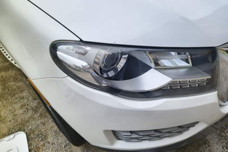 Used Haval H8 2017 2.0T Gasoline 4x4 Smart Enjoyment Version Right Front Headlight
