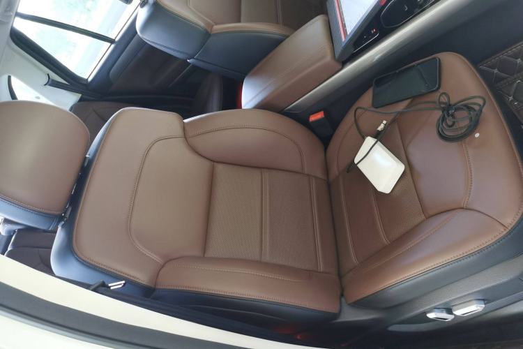 Used Haval H8 2017 2.0T Gasoline 4x4 Enjoyment Model Right Front Seat