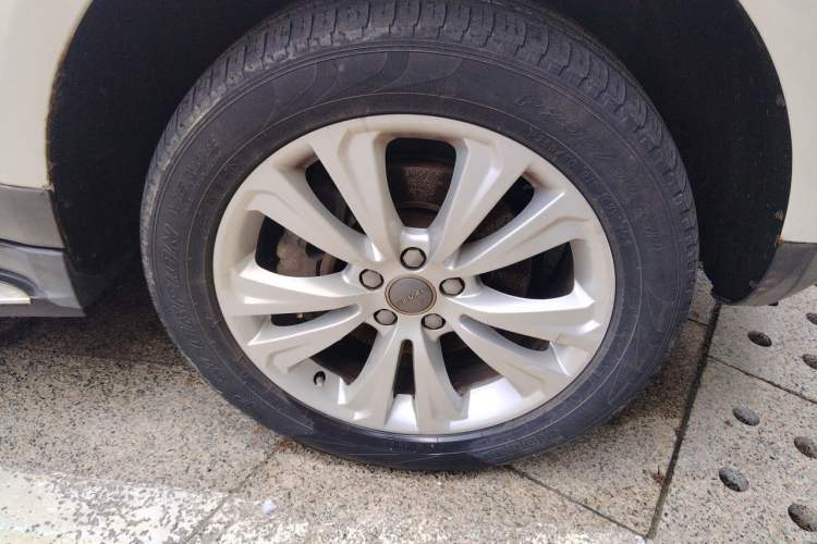 Used Haval H8 2017 2.0T Gasoline 4x4 Smart Enjoyment Version Right Front Wheel Hub