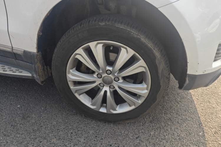 Used Haval H8 2017 2.0T Gasoline 4x4 Smart Enjoyment Version Right Front Wheel Hub
