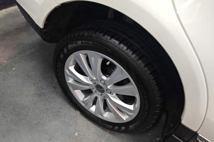 Used Haval H8 2017 2.0T Gasoline 4x4 Enjoyment Model Right Rear Wheel Hub