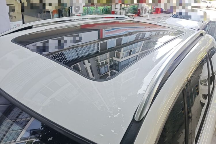 Used Haval H8 2017 2.0T Gasoline Two-Wheel Drive Enjoyment Version Roof