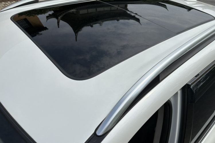 Used Haval H8 2017 2.0T Gasoline Two-Wheel Drive Smart Edition Roof