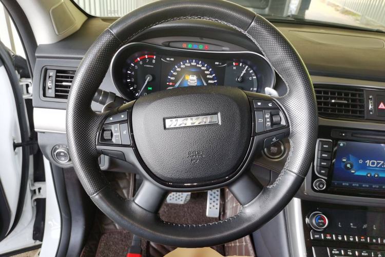 Used Haval H8 2017 2.0T Gasoline 4x4 Enjoyment Model Steering Wheel
