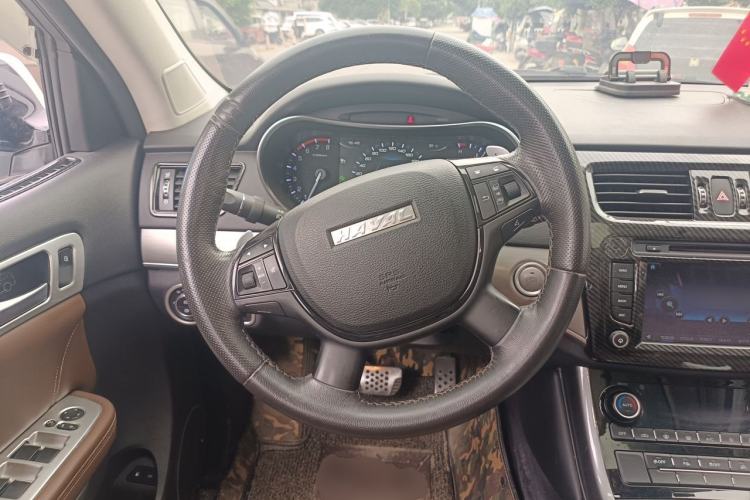 Used Haval H8 2017 2.0T Gasoline Two-Wheel Drive Smart Edition Steering Wheel