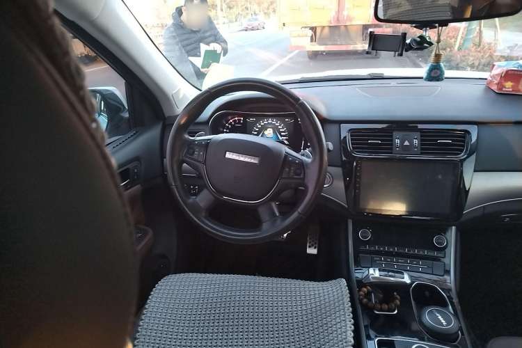 Used Haval H8 2017 2.0T Gasoline 4x4 Enjoyment Model Steering Wheel