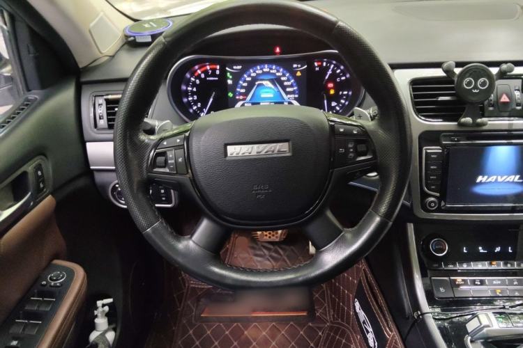 Used Haval H8 2017 2.0T Gasoline Four-Wheel Drive Luxury Model Steering Wheel