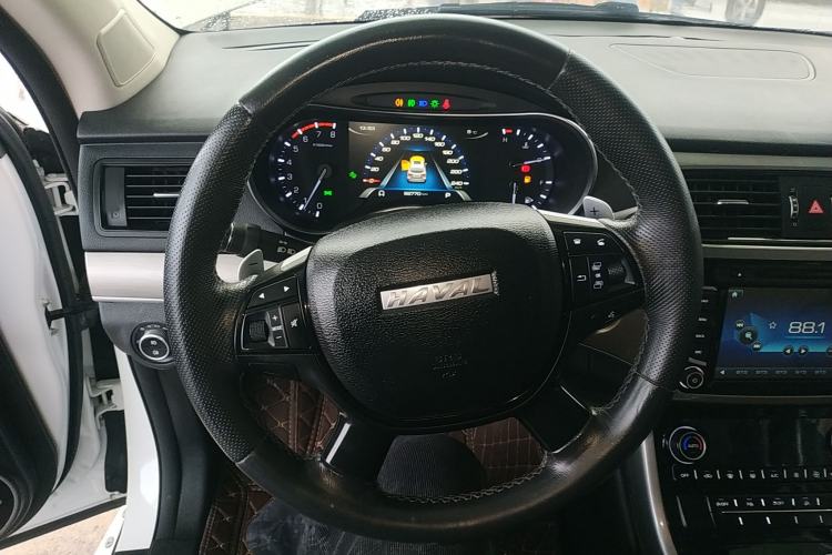 Used Haval H8 2017 2.0T Gasoline Two-Wheel Drive Smart Edition Steering Wheel