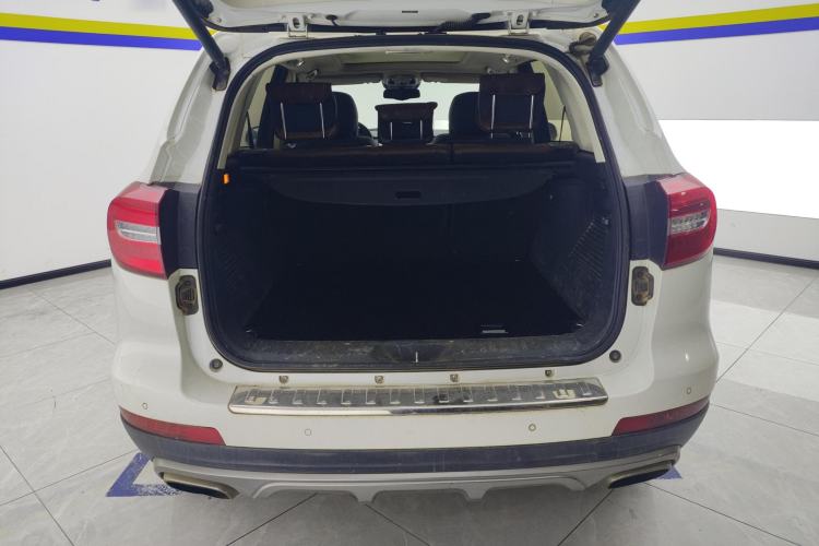 Used Haval H8 2017 2.0T Gasoline Two-Wheel Drive Smart Edition Trunk