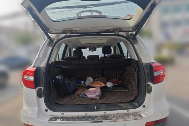 Used Haval H8 2017 2.0T Gasoline 4x4 Smart Enjoyment Version Trunk