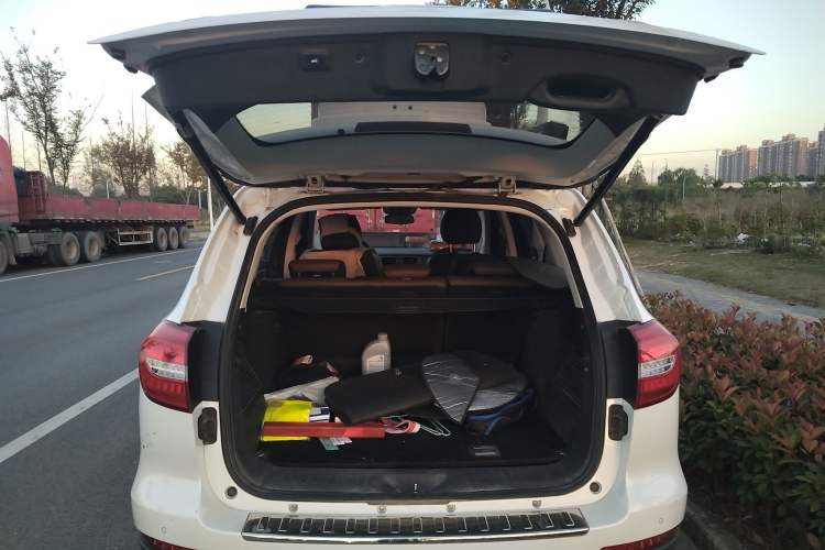 Used Haval H8 2017 2.0T Gasoline 4x4 Enjoyment Model Trunk
