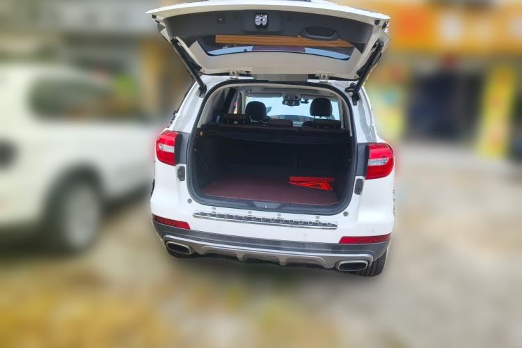 Used Haval H8 2017 2.0T Gasoline 4x4 Smart Enjoyment Version Trunk
