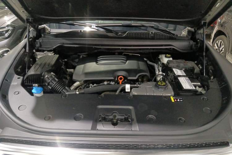Used Haval H9 2024 2.0T Gasoline All-Wheel-Drive Extreme Edition Engine Bay