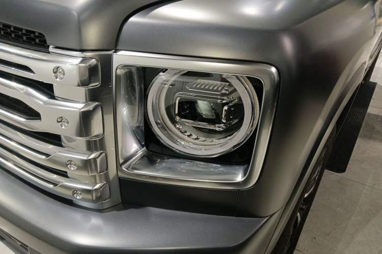 Used Haval H9 2024 2.0T Gasoline All-Wheel-Drive Extreme Edition Left Front Headlight