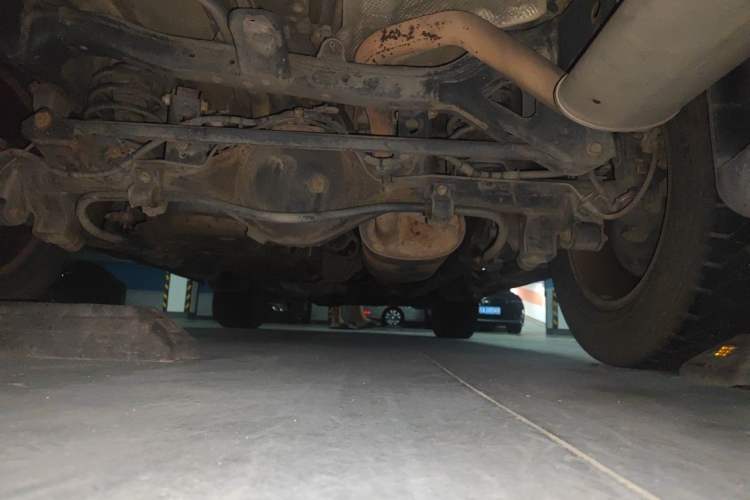 Used Haval H9 2015 2.0T Four-Wheel Drive Luxury 7-Seater Chassis Rear