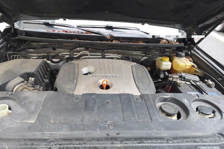 Used Haval H9 2015 2.0T Four-Wheel Drive Luxury 7-Seater Engine Bay