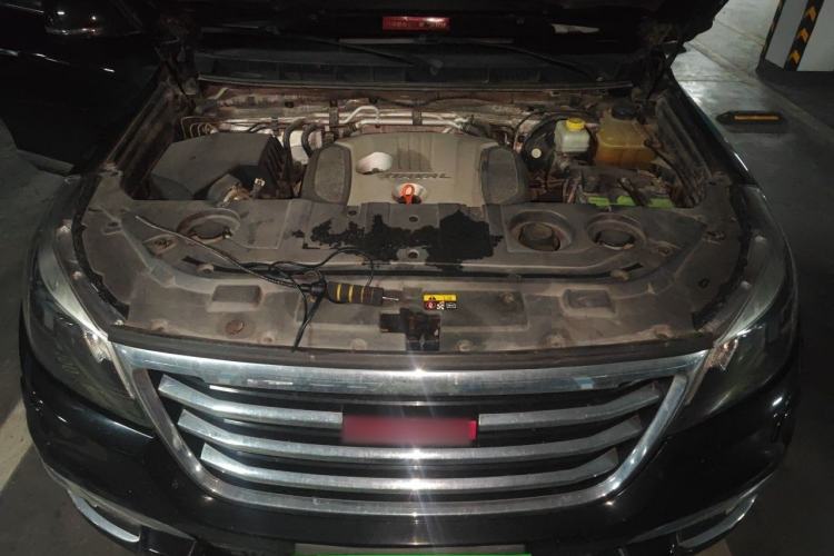 Used Haval H9 2015 2.0T Four-Wheel Drive Luxury 7-Seater Engine Bay