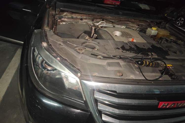 Used Haval H9 2015 2.0T Four-Wheel Drive Luxury 7-Seater Engine Bay Right
