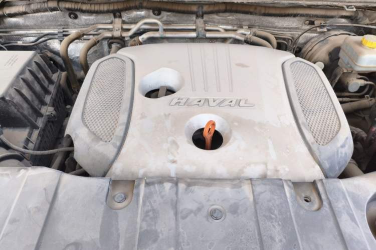 Used Haval H9 2015 2.0T Four-Wheel Drive Luxury 7-Seater Engine Bay