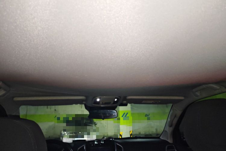 Used Haval H9 2015 2.0T Four-Wheel Drive Standard Model 7 Seats Headliner