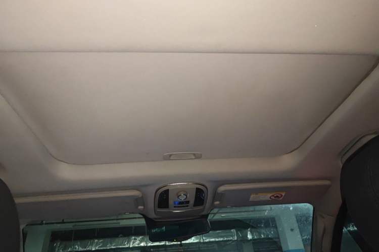 Used Haval H9 2015 2.0T Four-Wheel Drive Luxury 7-Seater Headliner