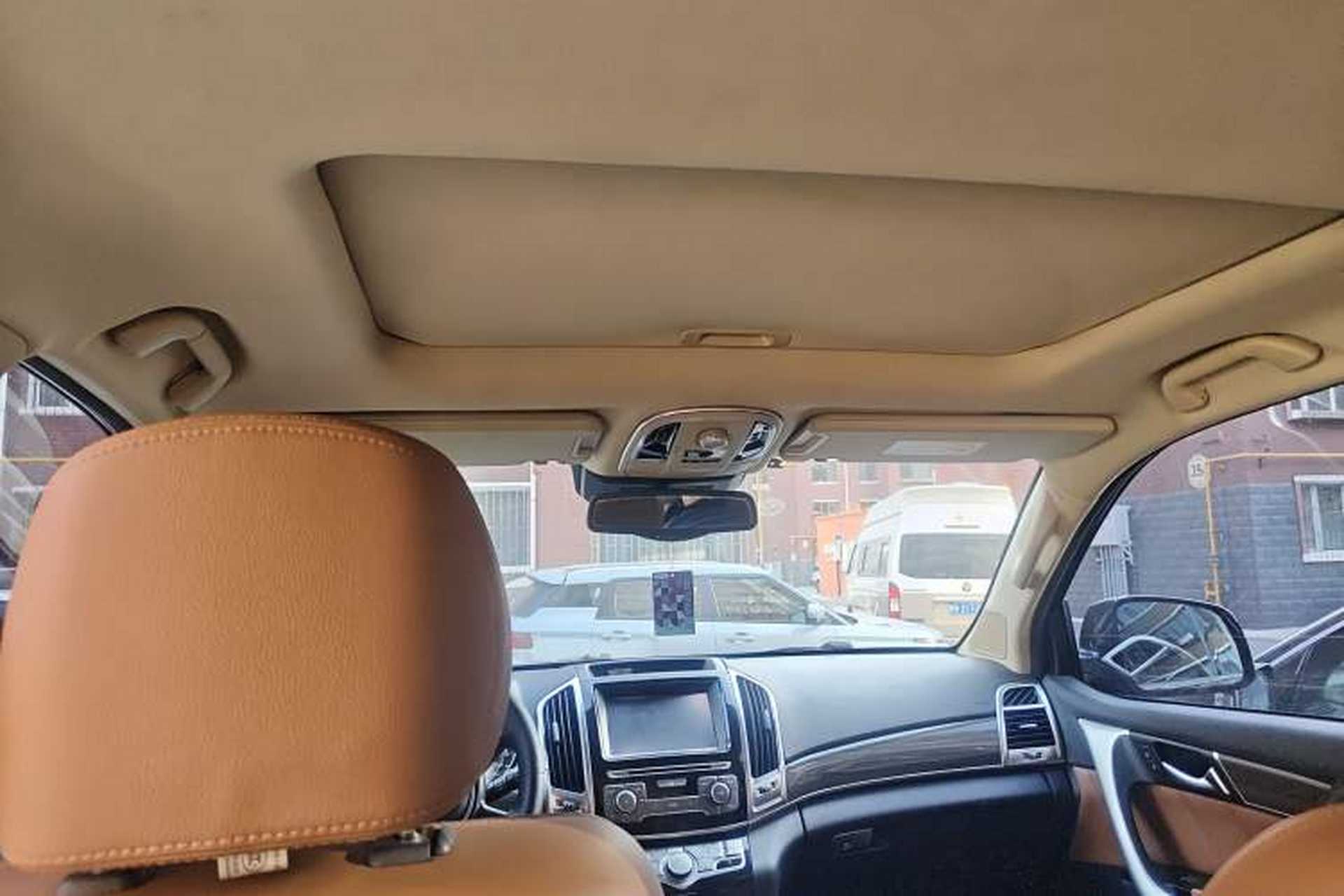 Used Haval H9 2015 2.0T Four-Wheel Drive Luxury 7-Seater Headliner