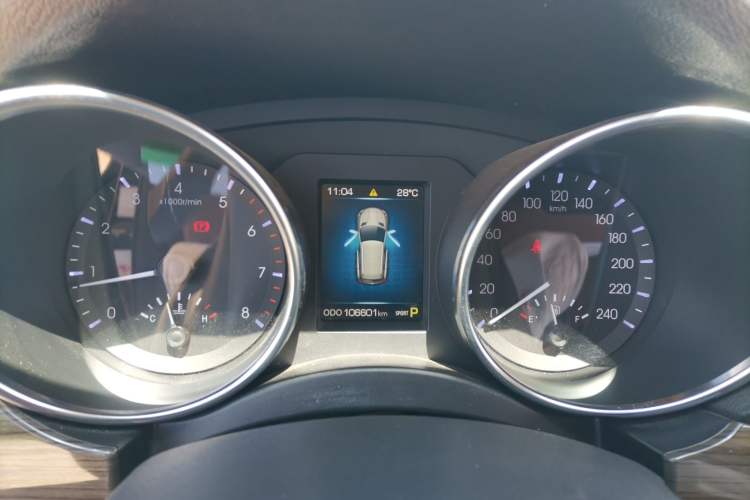 Used Haval H9 2015 2.0T Four-Wheel Drive Luxury 7-Seater Instrument Cluster