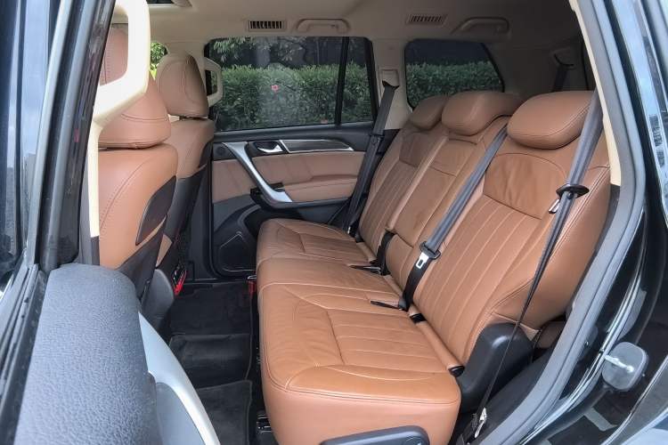 Used Haval H9 2015 2.0T Four-Wheel Drive Luxury 7-Seater Left Rear Seat