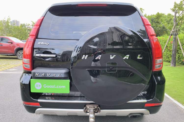 Used Haval H9 2015 2.0T Four-Wheel Drive Luxury 7-Seater Rear