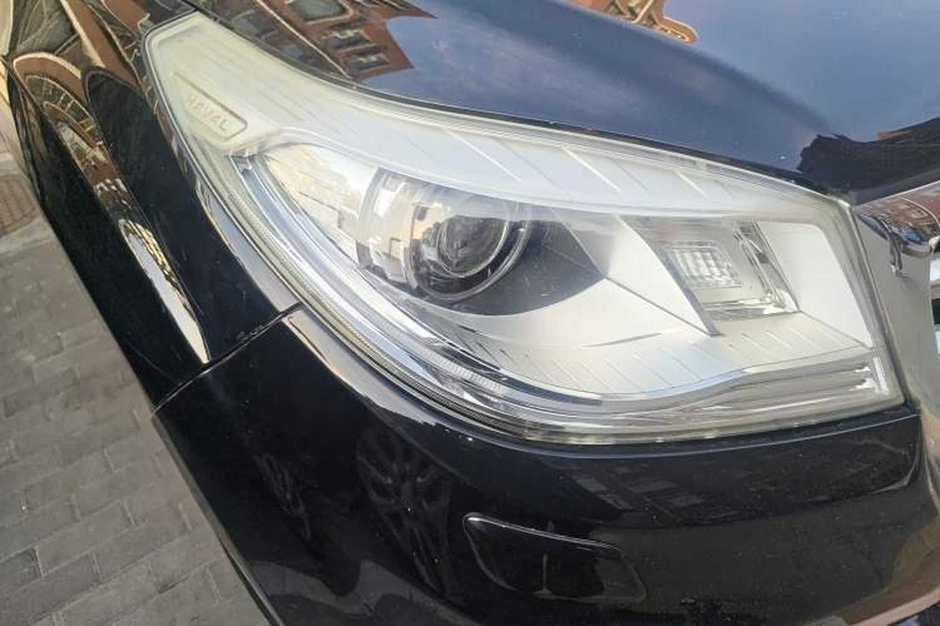 Used Haval H9 2015 2.0T Four-Wheel Drive Luxury 7-Seater Right Front Headlight