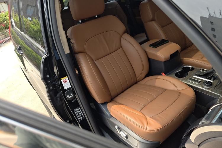 Used Haval H9 2015 2.0T Four-Wheel Drive Luxury 7-Seater Right Front Seat