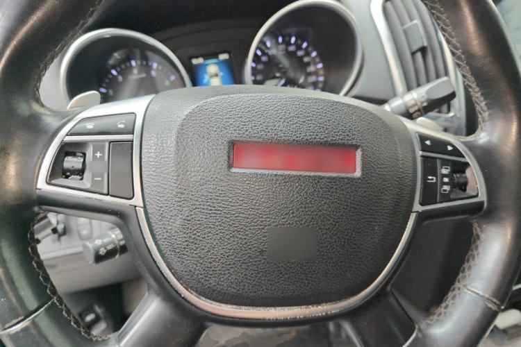 Used Haval H9 2015 2.0T Four-Wheel Drive Luxury 7-Seater Steering Wheel