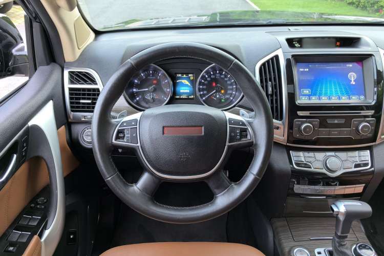 Used Haval H9 2015 2.0T Four-Wheel Drive Luxury 7-Seater Steering Wheel