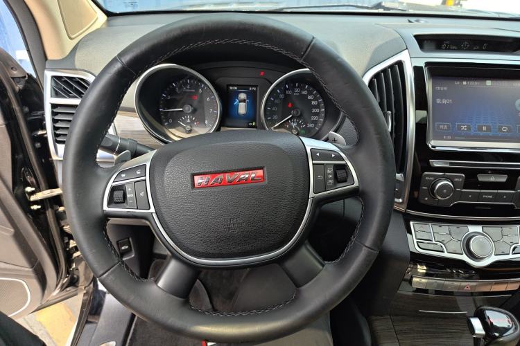 Used Haval H9 2015 2.0T Four-Wheel Drive Luxury 7-Seater Steering Wheel