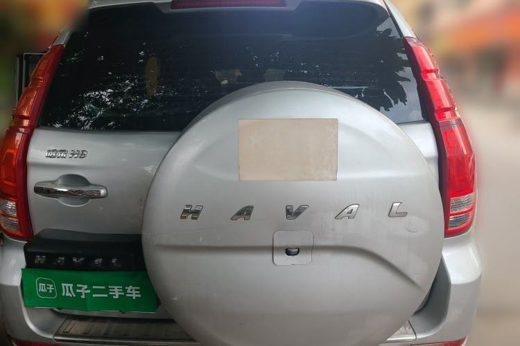 Used Haval H9 2015 2.0T Four-Wheel Drive Standard Model 7 Seats Trunk