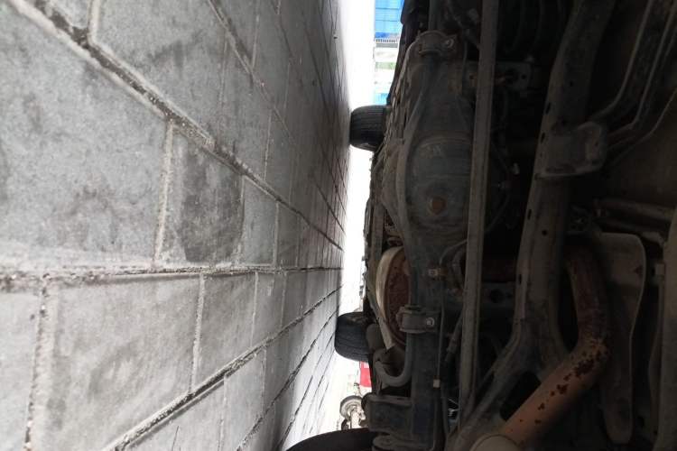 Used Haval H9 2015 2.0T Four-Wheel Drive Standard Model 7 Seats Chassis Rear