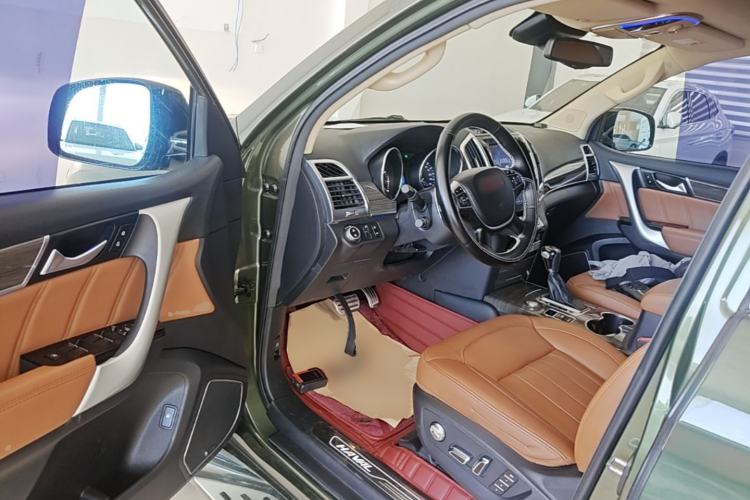 Used Haval H9 2015 2.0T Four-Wheel Drive Luxury 7-Seater Driver Seat