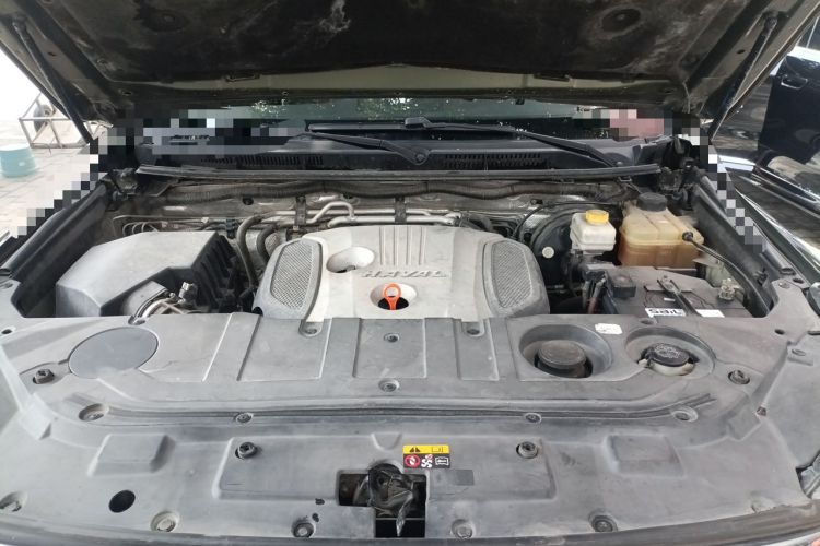 Used Haval H9 2015 2.0T Four-Wheel Drive Standard Model 7 Seats Engine Bay