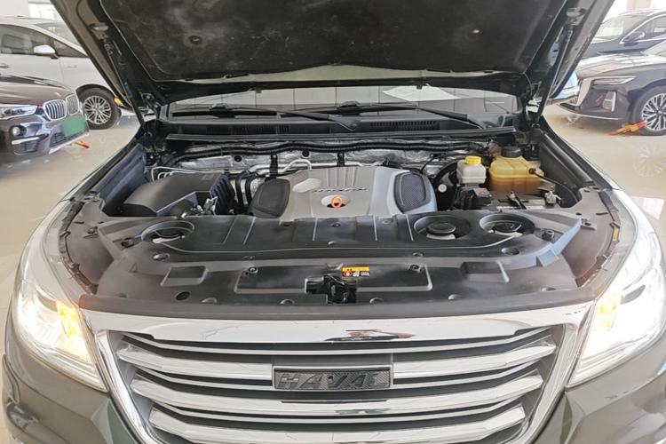 Used Haval H9 2015 2.0T Four-Wheel Drive Luxury 7-Seater Engine Bay