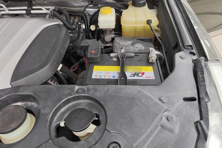 Used Haval H9 2015 2.0T Four-Wheel Drive Luxury 7-Seater Engine Bay Left