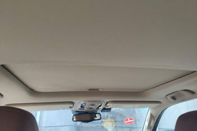 Used Haval H9 2015 2.0T Four-Wheel Drive Luxury 7-Seater Headliner